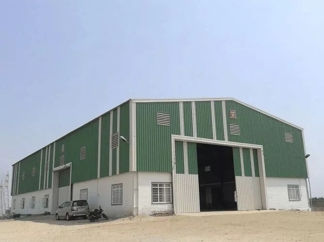 Bini tal-maħżen tal-metall prefabbrikat prattiku u sabiħ